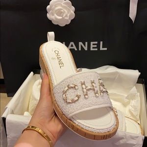 Chanel 2021C mules